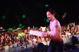 Steve Aoki