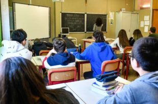 scuola paritaria alunni in aula