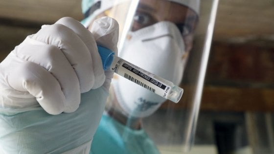 coronavirus, vaccino influenza per gestire sospetti