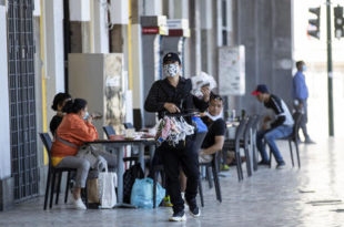 Obbligo mascherine all'aperto tutto il giorno a Sassari