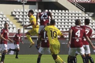 azione della partita di calcio Torino-Cagliari 2-3