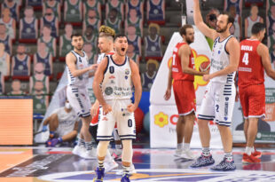 Basket: pur dimezzata, Dinamo vince contro Varese