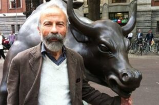 arturo di modica toro charging bull