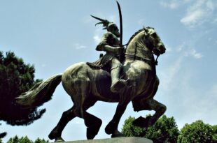 monumento scanderbeg