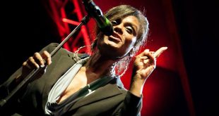 Denia Ridley Singing in Anfiteatro di Lucca 2016