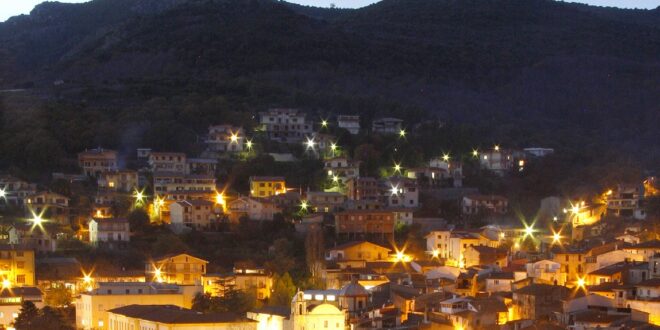 Santu Lussurgiu, presepi con musica canti e balli per "CUNCORDOS DE CANTIGOS IN CARRELLA"