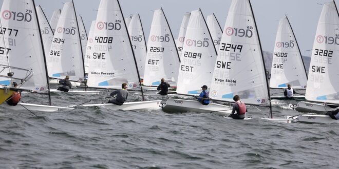 L'Italia trionfa ai mondiali giovanili di vela RS Aero in Svezia