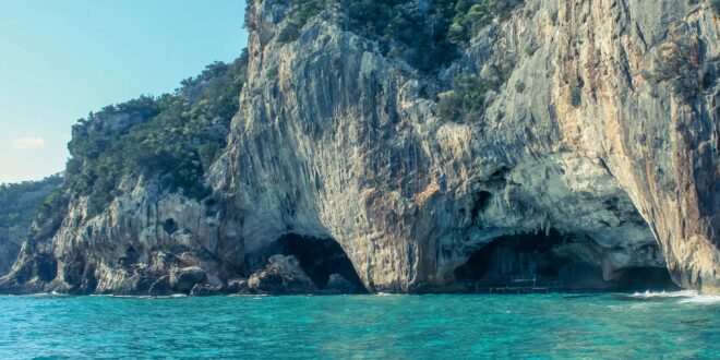 Terra d'in-canto: il coro Ilune risuonerà nelle grotte del Bue marino