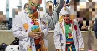 raffigurati due protagonisti della clownterapia